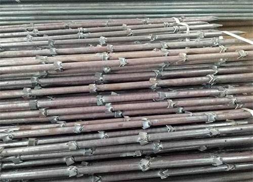 千家镇隧道钢花管